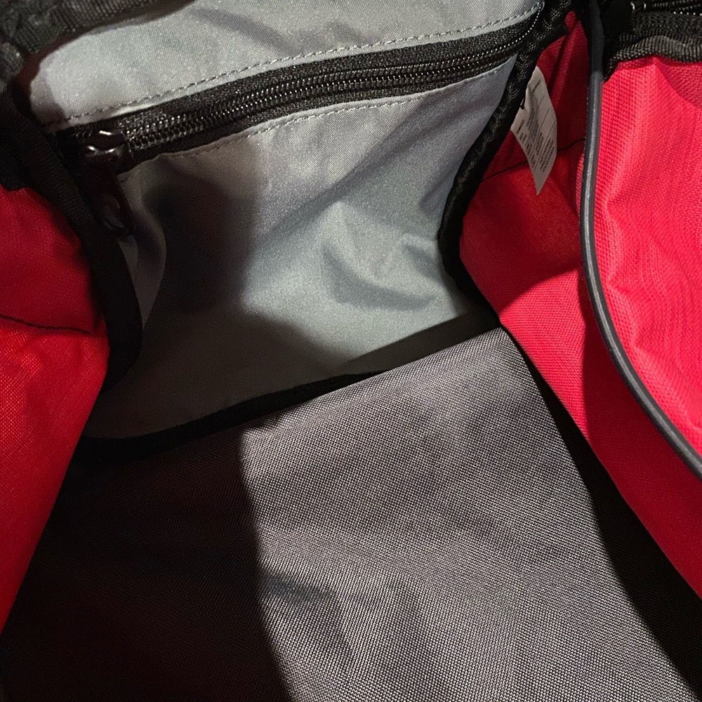 Nike Brasilia Small Duffel Gym Bag pink black White Swoosh - Picture 5 of 7